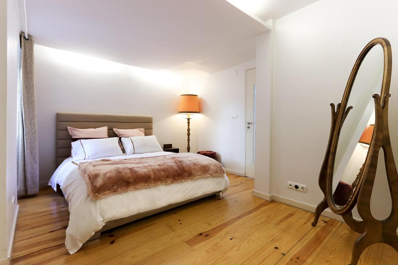 Charming And Stylish Downtown Apt In XIX Century Building Lisboa Eksteriør bilde