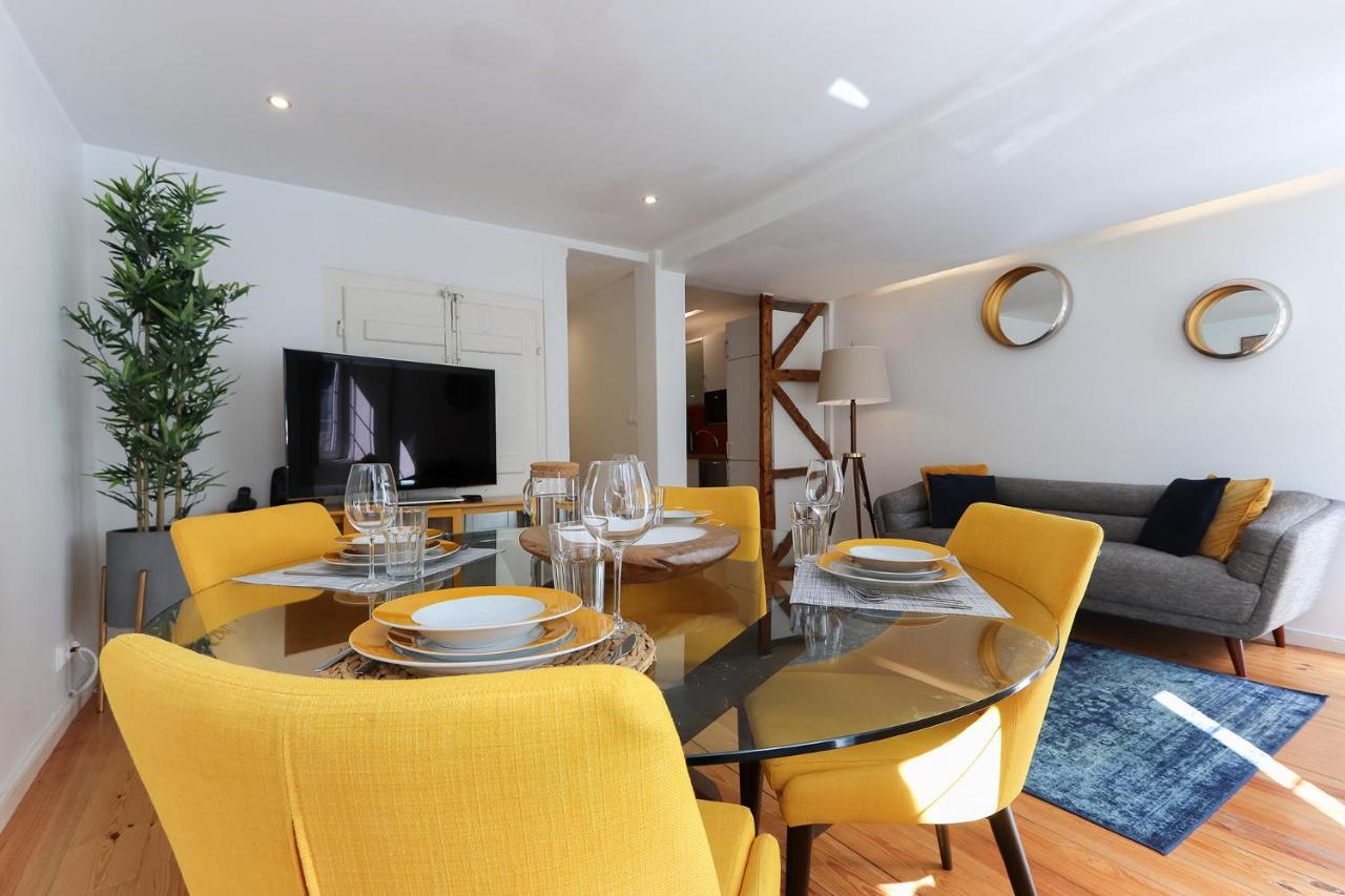 Charming And Stylish Downtown Apt In XIX Century Building Lisboa Eksteriør bilde