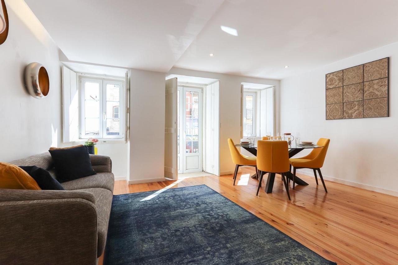 Charming And Stylish Downtown Apt In XIX Century Building Lisboa Eksteriør bilde
