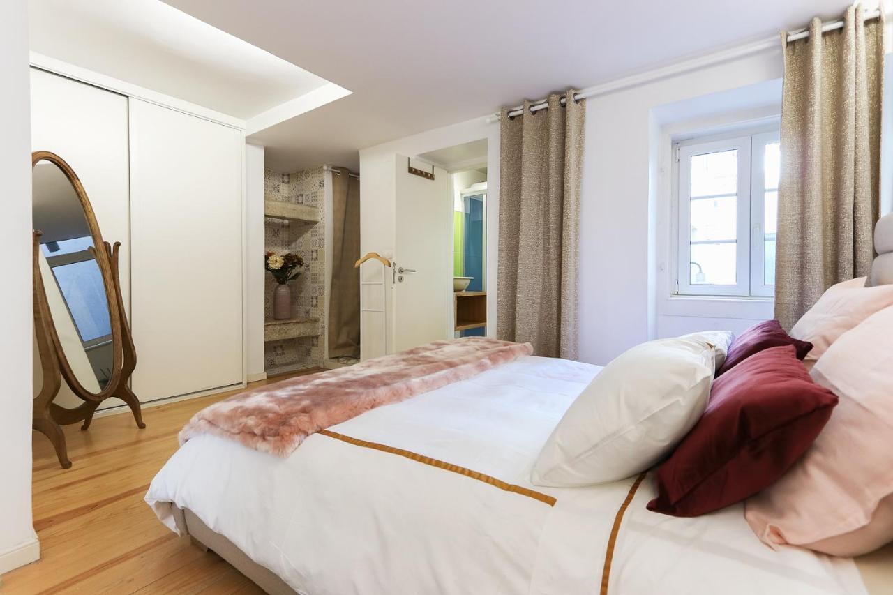 Charming And Stylish Downtown Apt In XIX Century Building Lisboa Eksteriør bilde