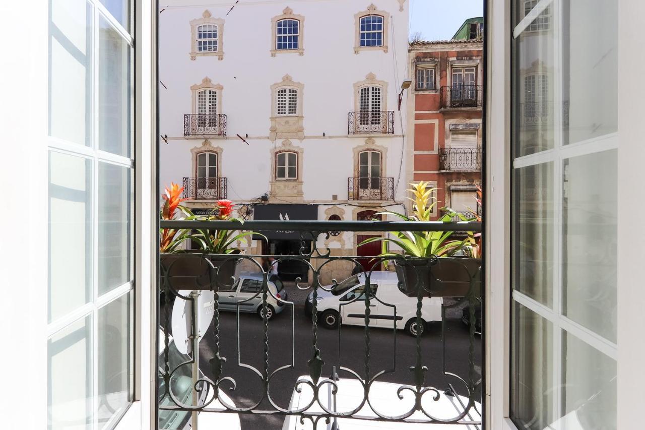 Charming And Stylish Downtown Apt In XIX Century Building Lisboa Eksteriør bilde