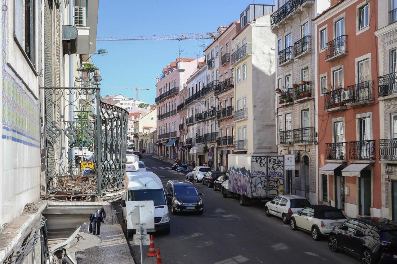 Charming And Stylish Downtown Apt In XIX Century Building Lisboa Eksteriør bilde